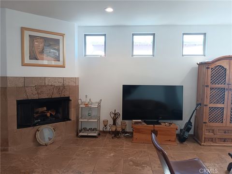 Tiny photo for 2257 Pierpont Blvd, Ventura, CA 93001 (MLS # AR26049555)