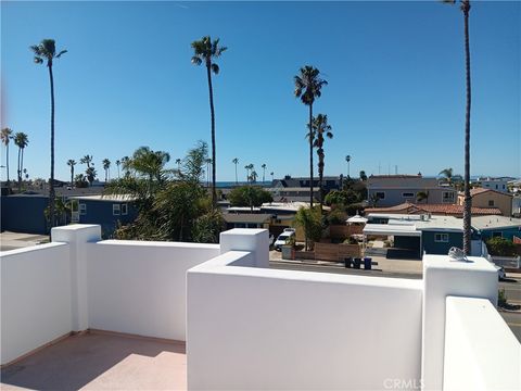 Tiny photo for 2257 Pierpont Blvd, Ventura, CA 93001 (MLS # AR26049555)