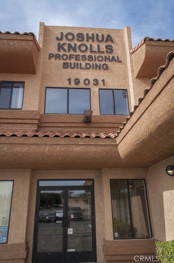 Joshua Knolls Professional Office Building is well situated on the south side of Hwy 18, at the corner of Yanan Rd in the Town of Apple Valley. This stretch of Hwy 18 sees high daily traffic counts exceeding 25,800 ADT. A two-story multi-tenant property, Joshua Knolls boasts longtime tenants such as Green Valley Home Health Services, Tri-Cities Physical Therapy, among others. Hands on ownership strives to ensure that tenants at the building are happy and satisfied with the provided facility. Located in close proximity to many professional offices and medical facilities and is less than a mile east of St. Mary’s Regional Medical Center. The building is equipped with a shared common conference room furnished and available for all tenants to use as well as common area restrooms.
Suite 240 & 250 – Two (2) entrances into the office area from the common area hallway corridor. Two (2) reception areas or open collaborative space. Two (2) private offices with windows providing excellent natural light.
Suite 220 – One large open office area suitable for multiple work stations or cubicles. Smaller entry area suitable for waiting or reception. One private room that could be a small private office or storage room.
Suite 230 – Two rooms. One private office, one larger open area.
