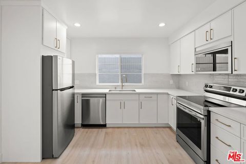 Photo of 1201 Ohio Avenue #Apt 3, Long Beach, CA 90804 (MLS # 26684863)