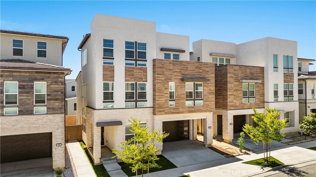 1135 poppy Court