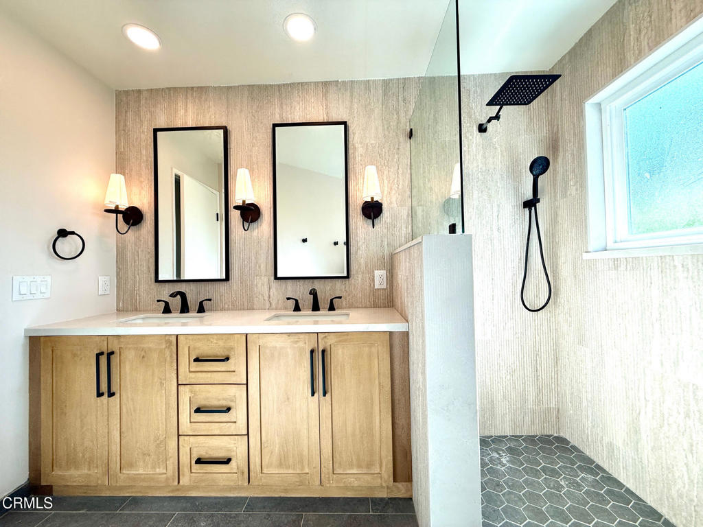 Surfside Village 1 - 317301 - Residential Lease