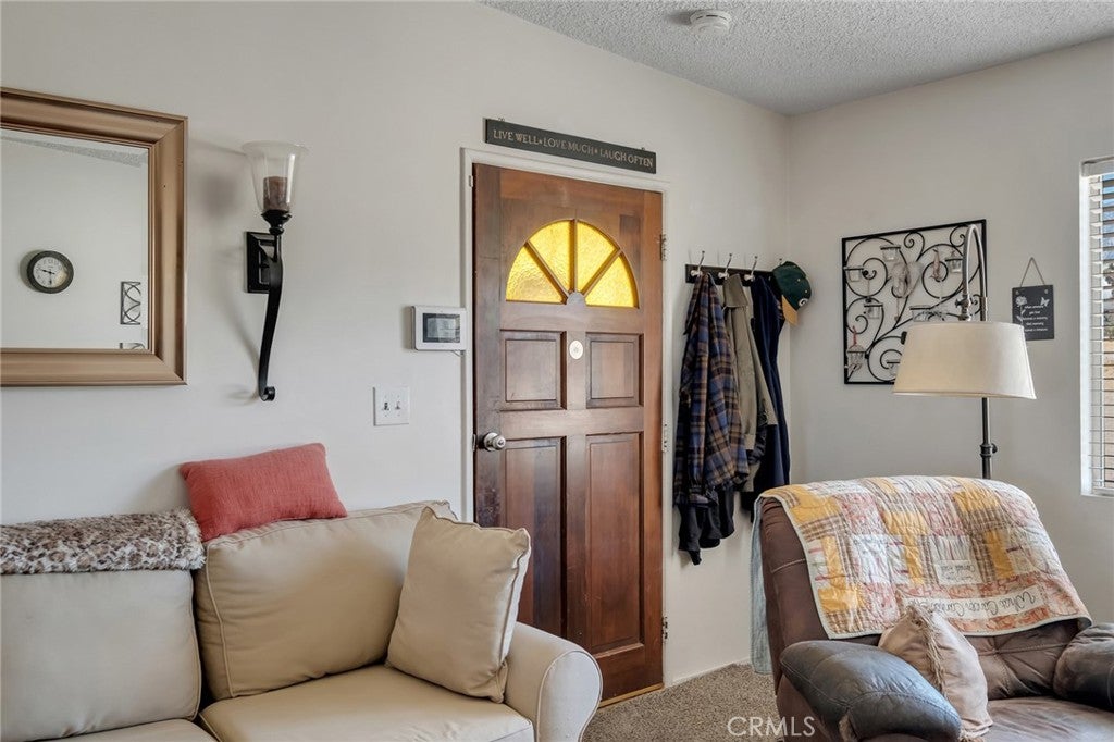32720 Carnelian