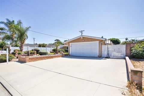 Photo of 10112 Becca Drive, Garden Grove, CA 92840 (MLS # PW25247410) Photo of 10112 Becca Drive, Garden Grove, CA 92840 (MLS # PW25247410)