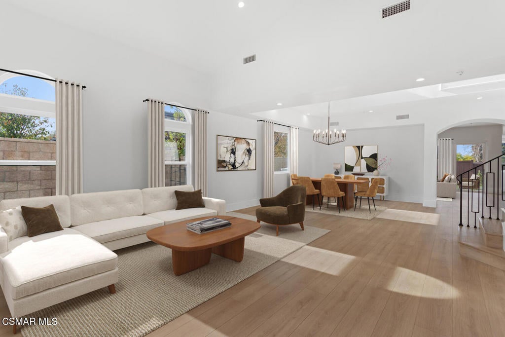 315 Toyon Court