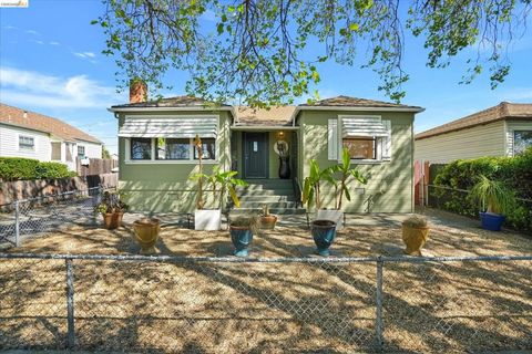 Photo of 506 Steffan St St, Vallejo, CA 94591 (MLS # 41127745)