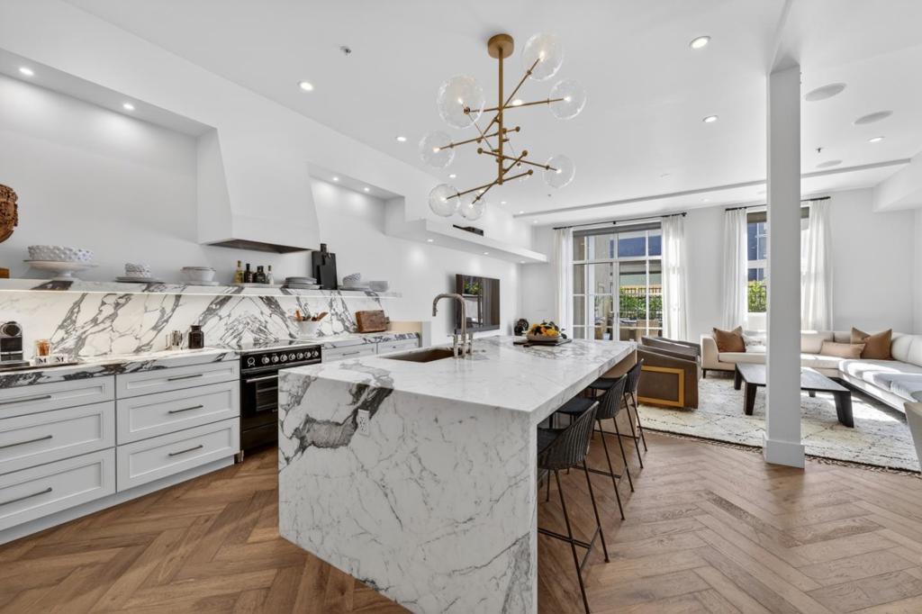 333 Santana Row