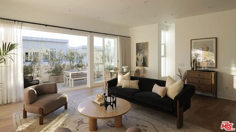 Tiny photo for 857 1/2 Hyperion Avenue, Los Angeles, CA 90029 (MLS # 26659771)