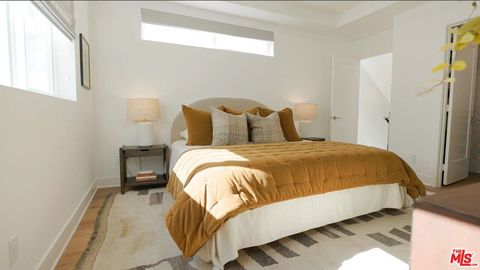 Tiny photo for 857 1/2 Hyperion Avenue, Los Angeles, CA 90029 (MLS # 26659771)