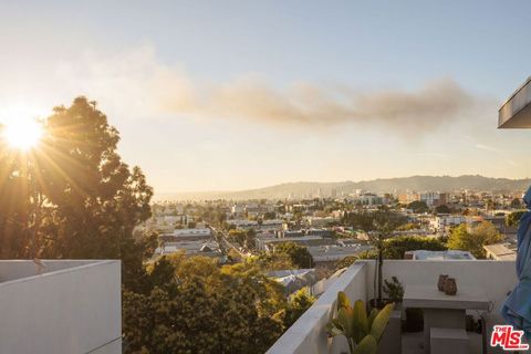 Tiny photo for 857 1/2 Hyperion Avenue, Los Angeles, CA 90029 (MLS # 26659771)