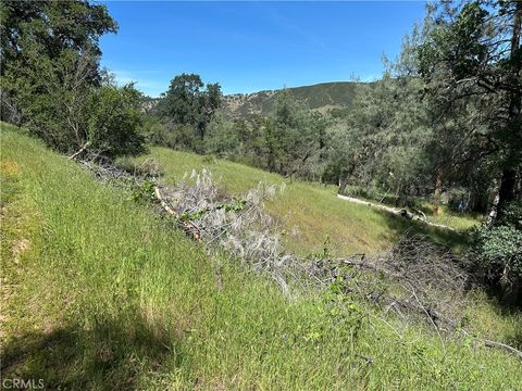 Photo of 12939 Hill St, Clearlake, CA 95422 (MLS # LC26083247)