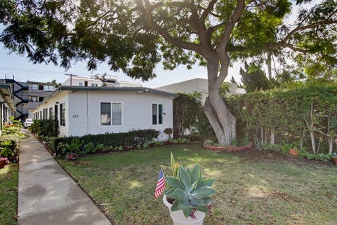 Photo of 225 D Avenue, Coronado, CA 92118 (MLS # PTP2608000)