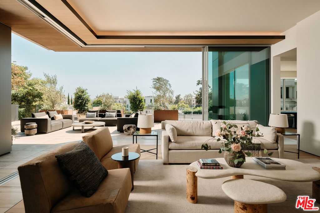 Photo of 8899 Beverly Boulevard #4D, Los Angeles, CA 90048 (MLS # 25592757)