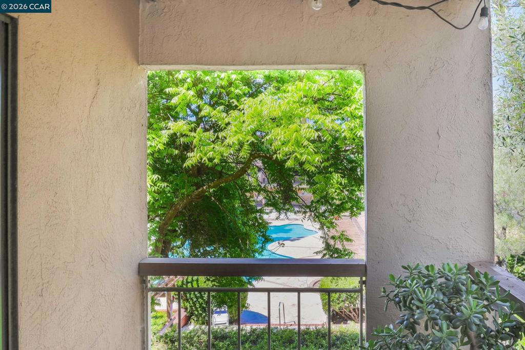 360 N Civic Dr 204