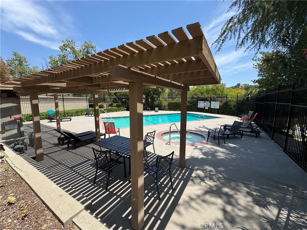 Liberty Canyon Townhomes (861) - Residential
