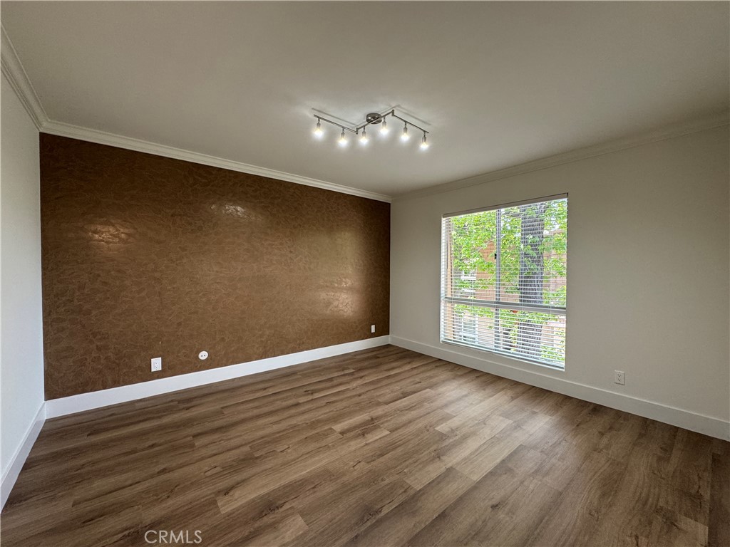 Liberty Canyon Townhomes (861) - Residential