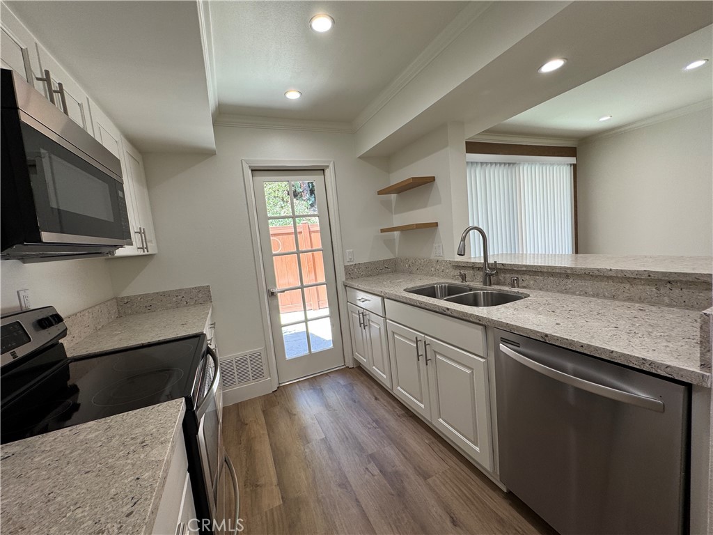 Liberty Canyon Townhomes (861) - Residential