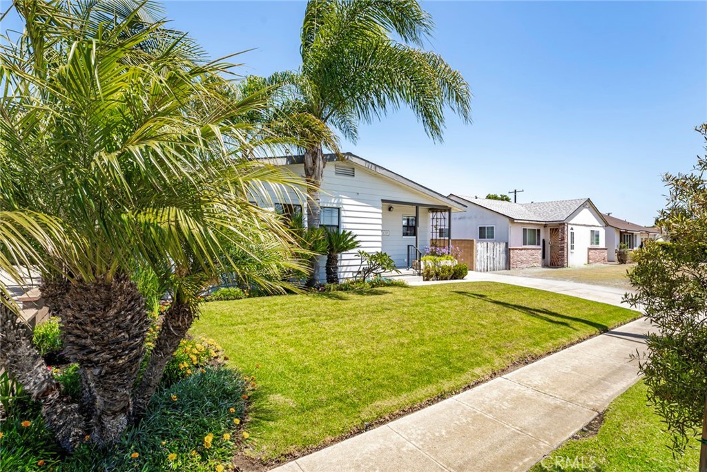 5209 Sepulveda