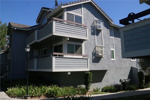 20329 Rue Crevier #546 Canyon Country CA 91351