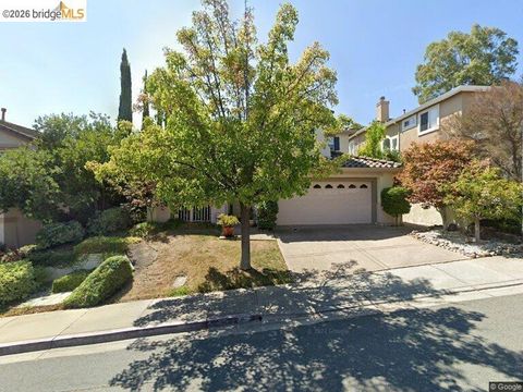 Photo of 257 GOLF LINKS STREET St, Pleasant Hill, CA 94523 (MLS # 41127586)