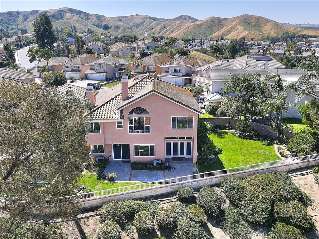 Properties 1 16243 Annatto Court