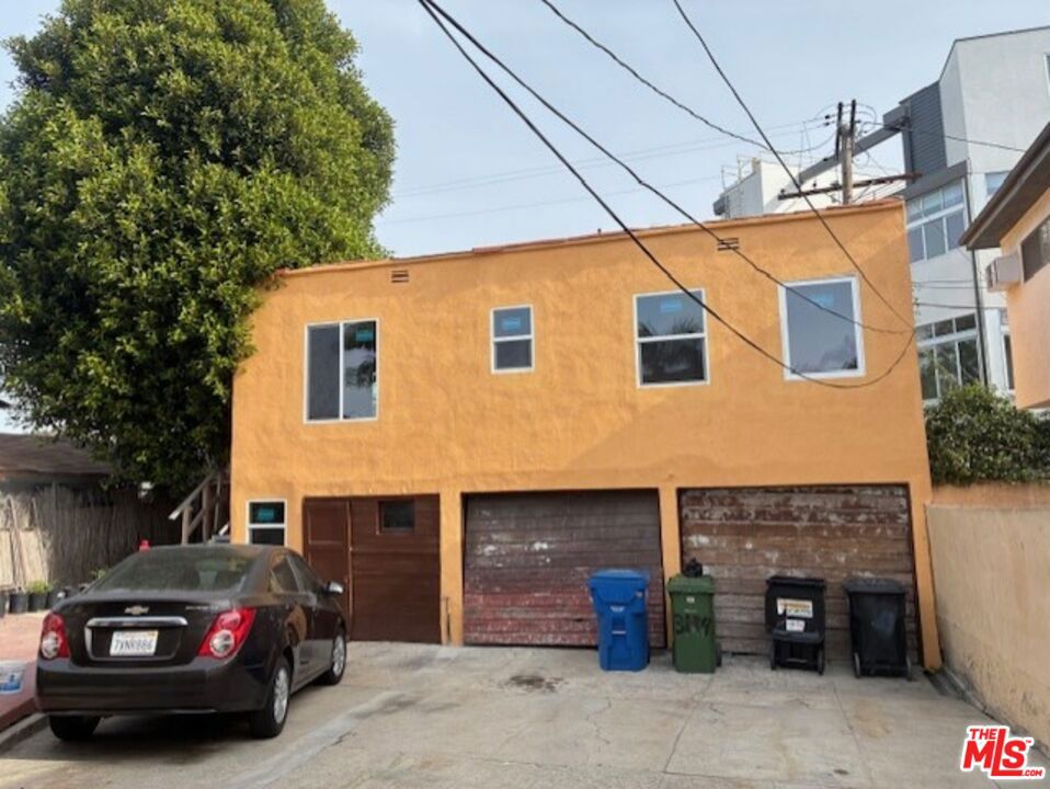 3142 S Halm Avenue