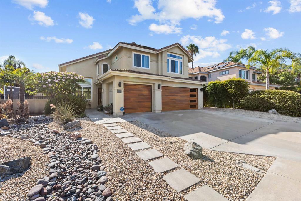 522 Bayona Loop