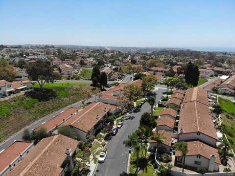 Photo of 6854 MAPLE LEAF DR DR, Carlsbad, CA 92011 (MLS # NDP2607851)