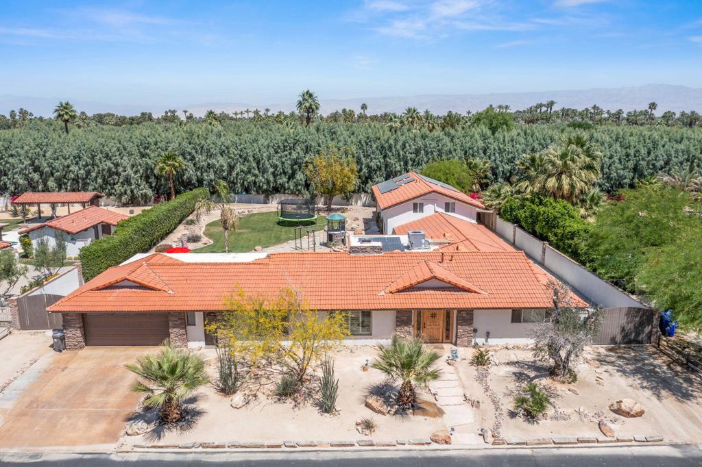 72570 Betty Lane