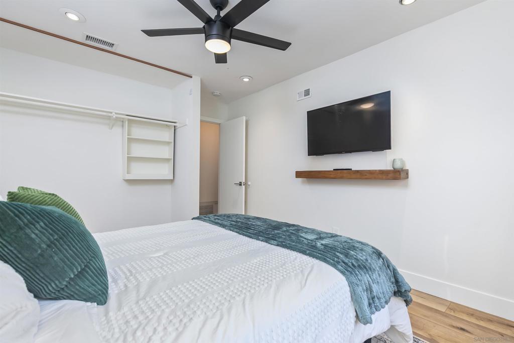 Del Cerro - Residential