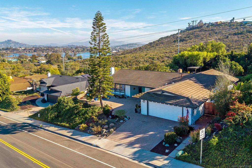 Del Cerro - Residential