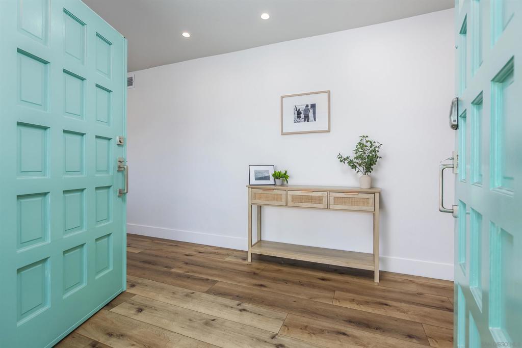 Del Cerro - Residential