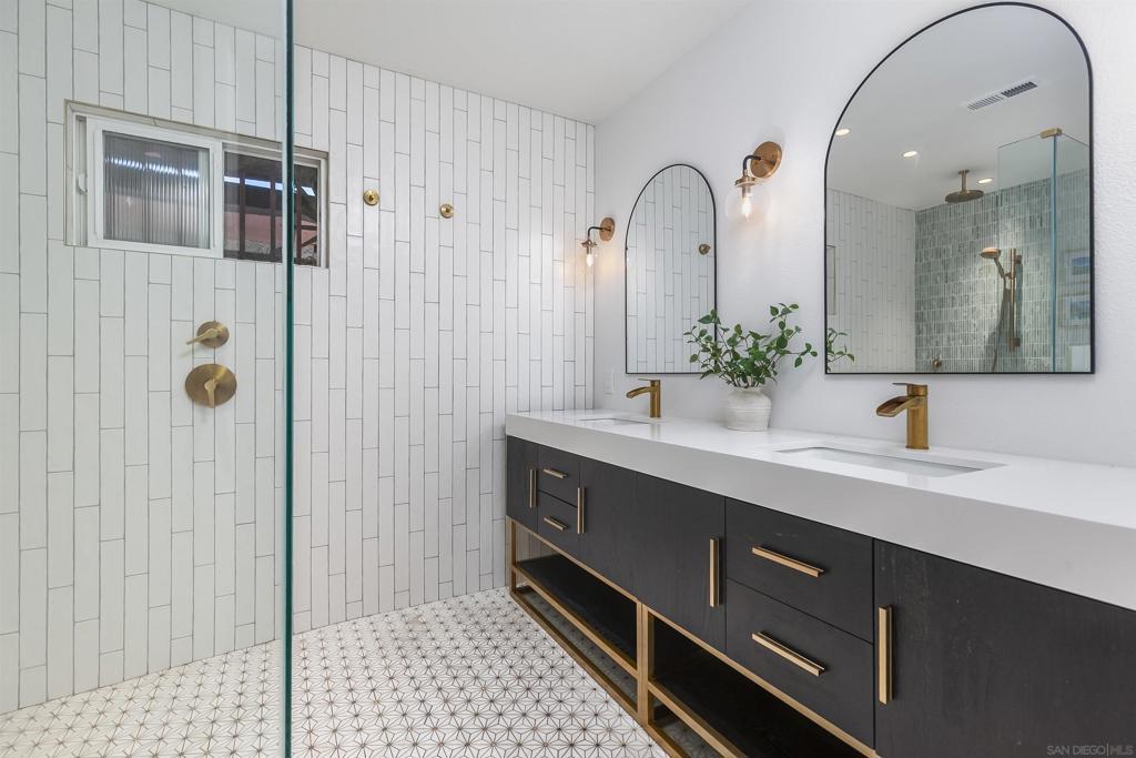 Del Cerro - Residential