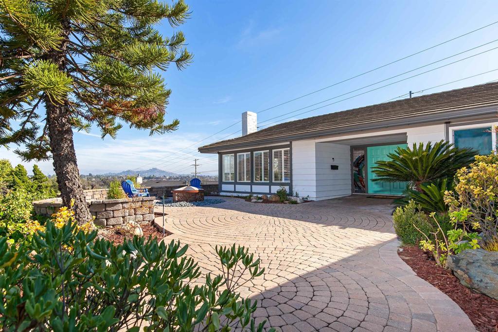 Del Cerro - Residential