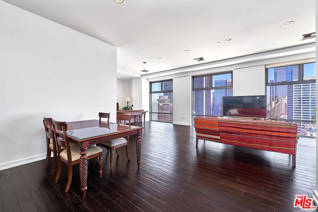 801 S Grand Avenue 2106