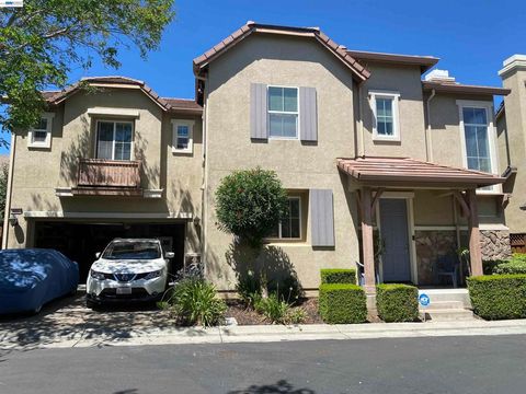 Photo of 427 N Estes Way Way, Mountain House, CA 95391 (MLS # 41142944)