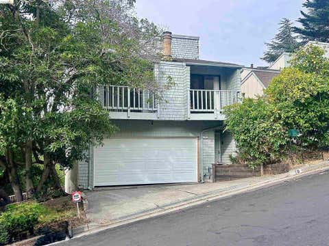 Photo of 9 Quail Hill Ln LN, Richmond, CA 94803 (MLS # 41146396)
