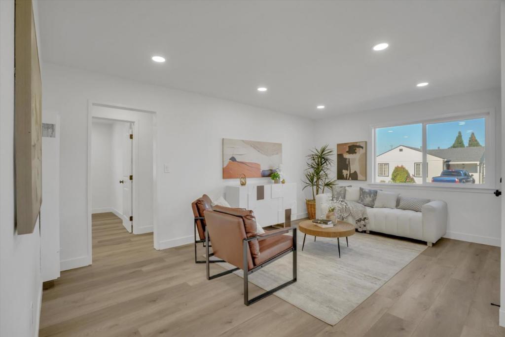 2988 Arundel Way