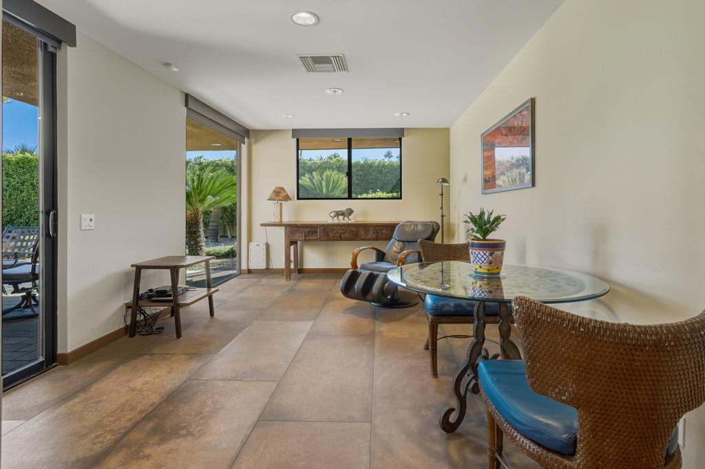 Thunderbird Heights - Residential