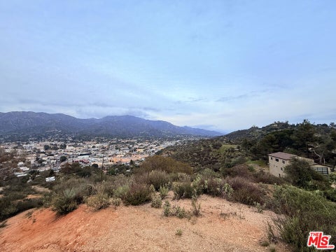 Photo of 9727 N Estaban Way Way, Tujunga, CA 91042 (MLS # 26868673)
