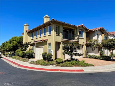 Photo of 1351 Isabella Way, Vista, CA 92084 (MLS # SW26119602)