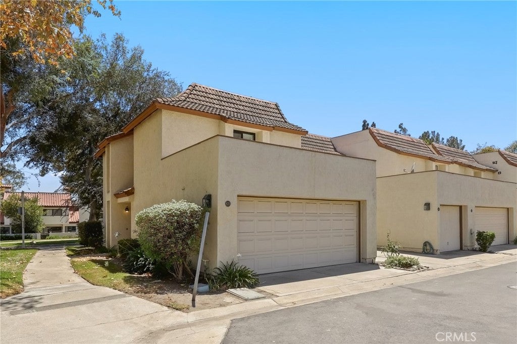 870 Lancaster DR, Claremont CA 91711