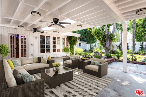 Photo of 14842 Morrison Street, Sherman Oaks, CA 91403 (MLS # 26640513)