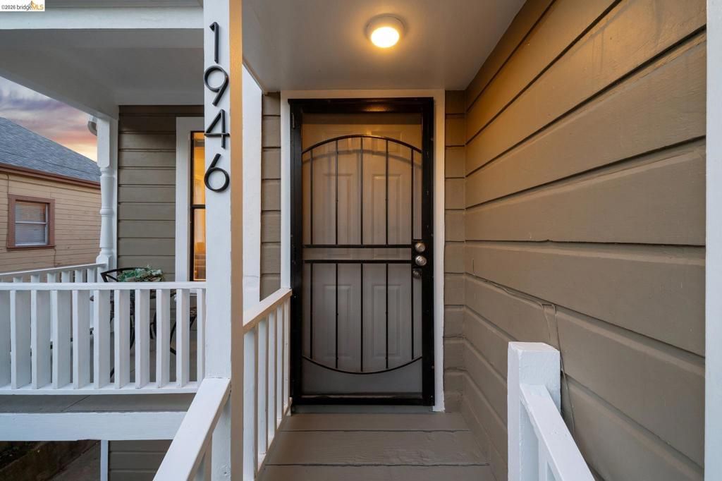 Photo of 1944 E 20Th St St, Oakland, CA 94606 (MLS # 41131549)