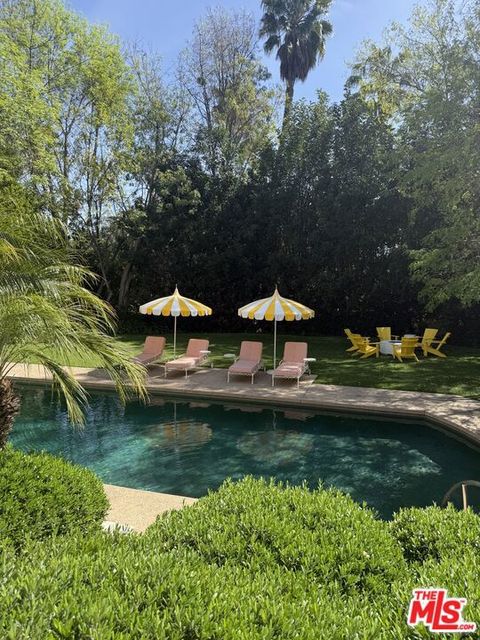 Photo of 661 Doheny Road, Beverly Hills, CA 90210 (MLS # 25612341)