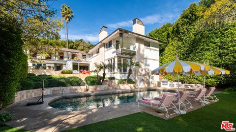 Photo of 661 Doheny Road, Beverly Hills, CA 90210 (MLS # 25612341)