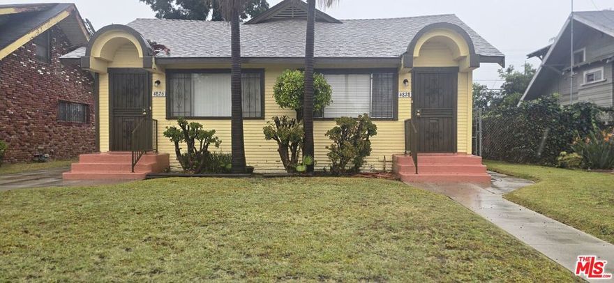 Charming 1 Br/ BA  Duplex with separate private entrance in south L.A.  Welcome home to a well-appointed duplex unit located at 4826 3rd ave in a quiet and established neighborhood of Los Angeles. One comfortable bedroom offering coset space and natural light. Efficient kitchen with counter space, cabinetry Laminate flooring throughout the main living areas for a clean look. This residence combines classic Southern California character with a modern comforts, making it an ideal spot for anyone seeking both style and conveniences.