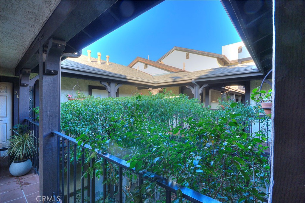 Not Applicable-105 - Residential Lease