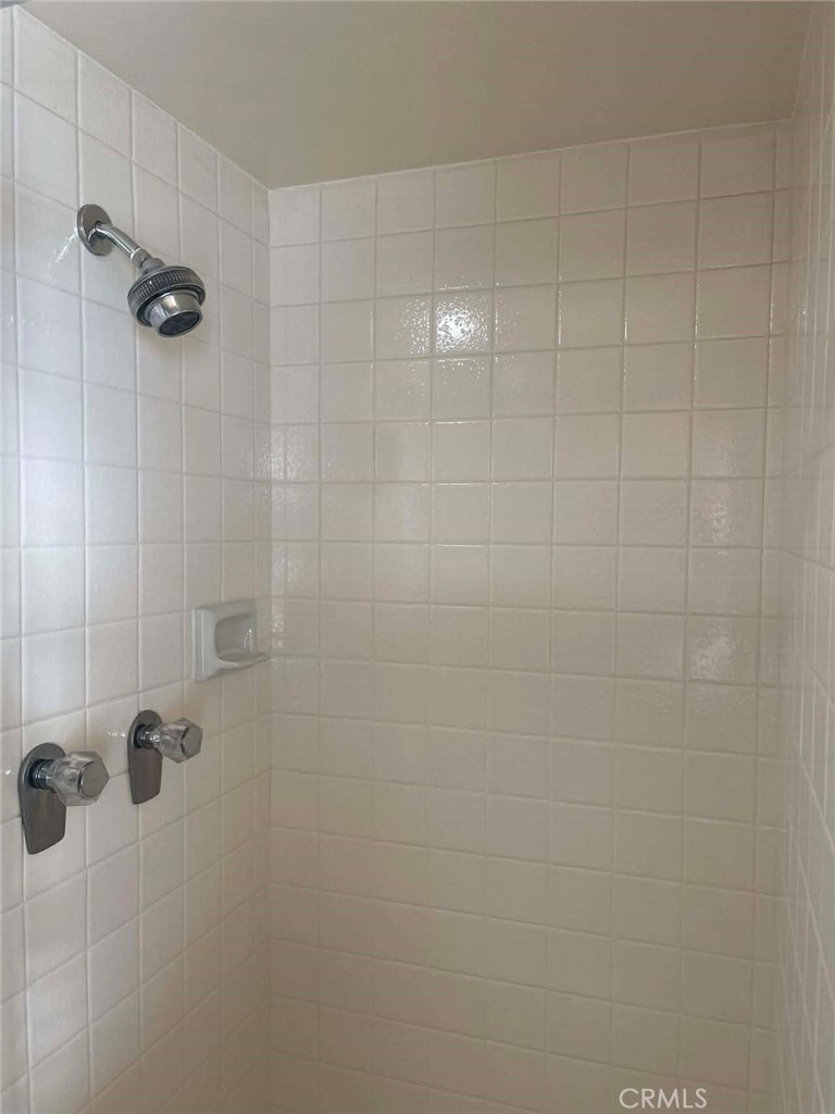 Not Applicable-105 - Residential Lease