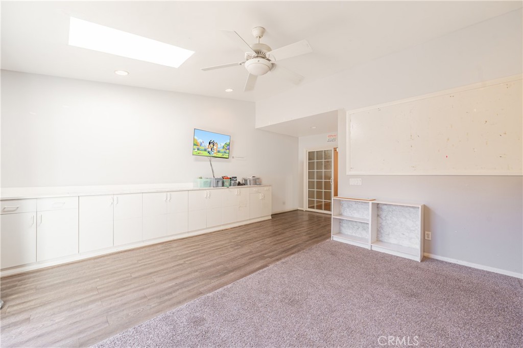 Valencia Glen (VLGL) - Residential